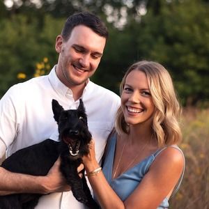 Meet your Posher, Caitlin